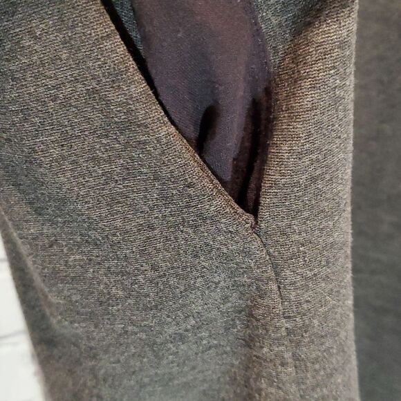 Adrienne Vittadini gray sheath dress with pockets size 6 - Picture 5 of 9